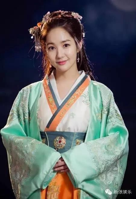 允兒招架不住古裝？韓國女星古裝LOOK一覽 誰贏了？