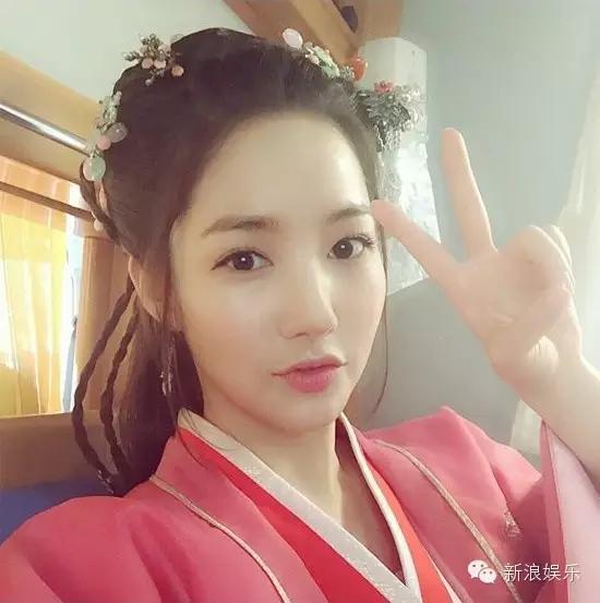 允兒招架不住古裝？韓國女星古裝LOOK一覽 誰贏了？