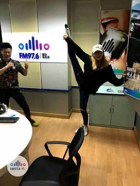 哇哦！都是帶功夫滴美人兒！