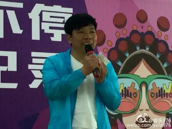 見(jiàn)證挑戰(zhàn)的戲迷代表陳紅森講述自己和戲曲的故事、見(jiàn)證歷史時(shí)刻的心情。