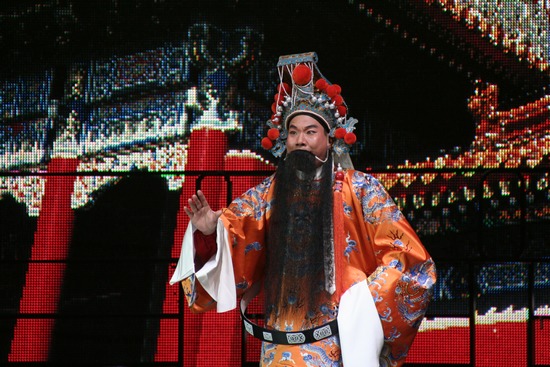 河南省豫劇二團演員、唐派再傳弟子郭志誠演唱唐派名劇《金殿風云》