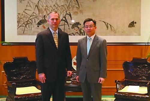 27日,中國外交部駐港特派員宋哲會見夏千福。