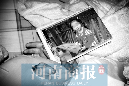 誰能想到漂亮可愛的孩子，會變成現(xiàn)在的樣子