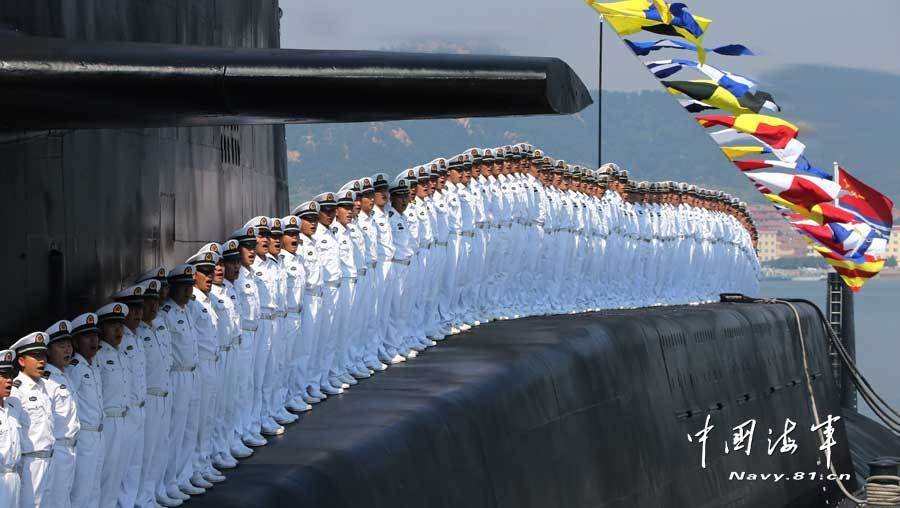 威武的核潛艇官兵。軍報記者-喬天富攝