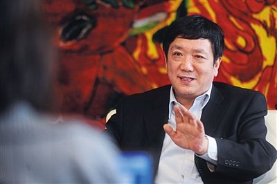 　政協(xié)委員、中國電力投資集團(tuán)總經(jīng)理陸啟洲稱，7800元是其每月基本工資。資料圖片/新京報記者 楊杰