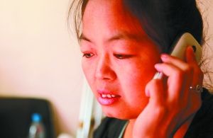 每次給家人打電話，史女士都會很難過。