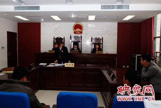 11月13日，金水區(qū)法院集中宣判了6起拖欠農(nóng)民工工資案件。