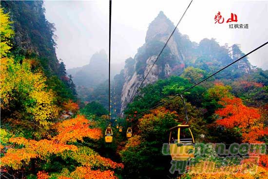 深秋去堯山賞紅葉、泡溫泉、拜大佛