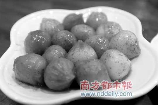 碧紗籠的水晶包,帶著咖啡味。