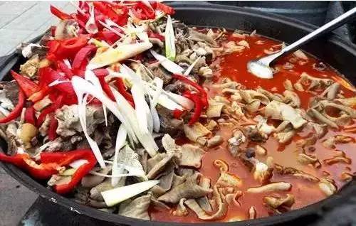 新疆奇葩”黑暗料理“ 你吃過嘛？