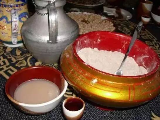 新疆奇葩”黑暗料理“ 你吃過嘛？
