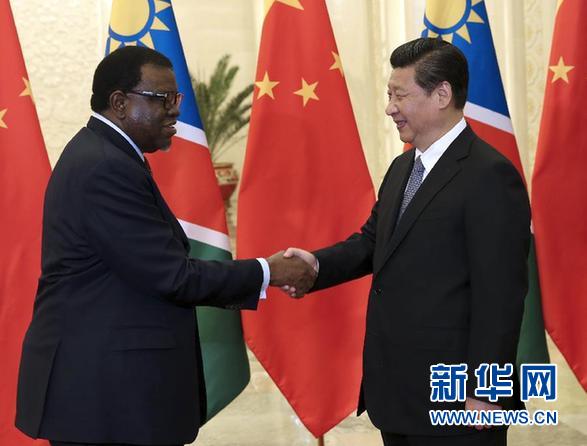 4月8日，國家主席習(xí)近平在北京人民大會(huì)堂會(huì)見納米比亞總理根哥布。新華社記者 龐興雷 攝