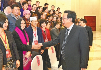 1月20日上午，省委書記、省人大常委會主任郭庚茂,省委副書記、省長謝伏瞻等親切接見了省民族團(tuán)結(jié)