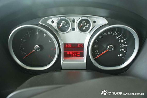 　?？怂箖蓭?jīng)典1.8MT 時(shí)尚型