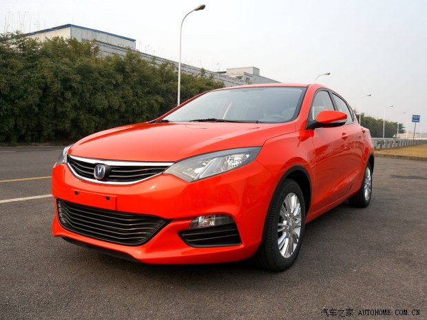 長(zhǎng)安汽車(chē)逸動(dòng)