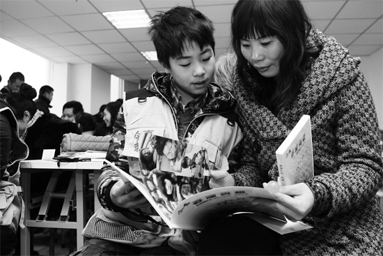 昨日的分享交流會(huì)上，孩子們的成長經(jīng)歷都被印成了小冊(cè)子
