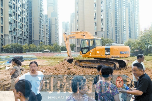 昨天，由于附近居民抗議，紅旗變電站項(xiàng)目再次停工