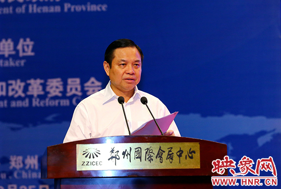 省委常委、常務(wù)副省長(zhǎng)李克致辭