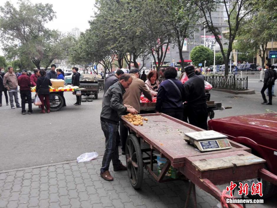 自治區(qū)和烏魯木齊市有關(guān)部門迅速處置，傷員已全部送往醫(yī)院救治。