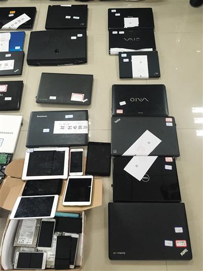 警方查獲的部分作案工具。新京報記者 吳為 攝