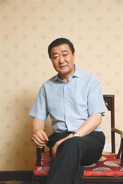 　張新明金業(yè)集團(tuán)董事長(zhǎng)。2002年進(jìn)入焦炭領(lǐng)域。2010年，張新明將金業(yè)煤焦化集團(tuán)部分資產(chǎn)以79億賣