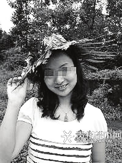 李某生活照。