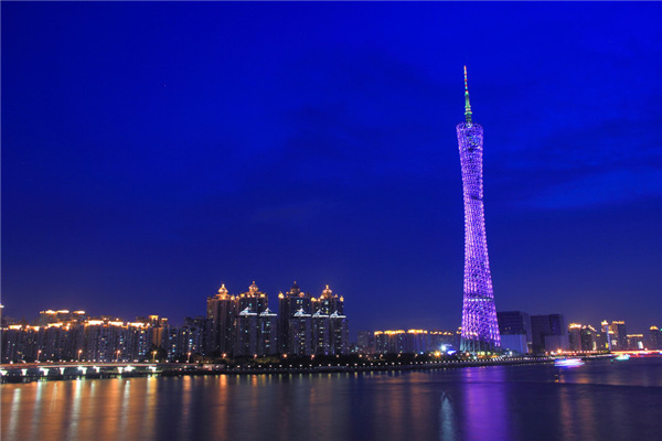 不要溫和地走進那個良夜 因為夜太美！