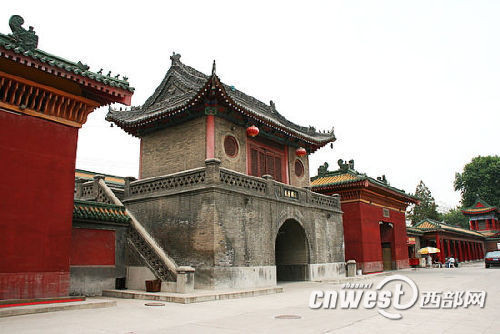 三位印度高僧曾于開(kāi)元年間在大興善寺譯經(jīng)宏法,其中善無(wú)畏更是被唐玄宗尊為國(guó)師。
