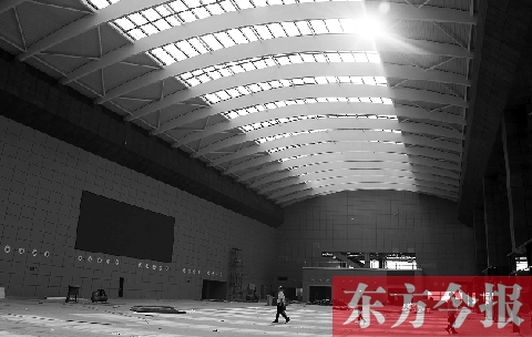 作為高鐵鄭州東站最重要的配套工程，鄭州綜合交通樞紐公路客運(yùn)站的裝修工作即將完成，預(yù)計(jì)今年9月底與鄭州