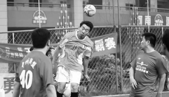 鄭州經(jīng)開正和隊?wèi){借這場2∶0小勝中州聯(lián)盟隊，連勝晉級16強