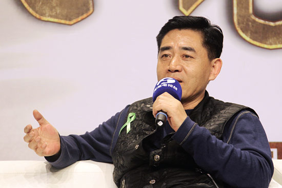 陳寶國(guó)：我感覺(jué)和河南很有緣分，和河南的觀眾也有親切感